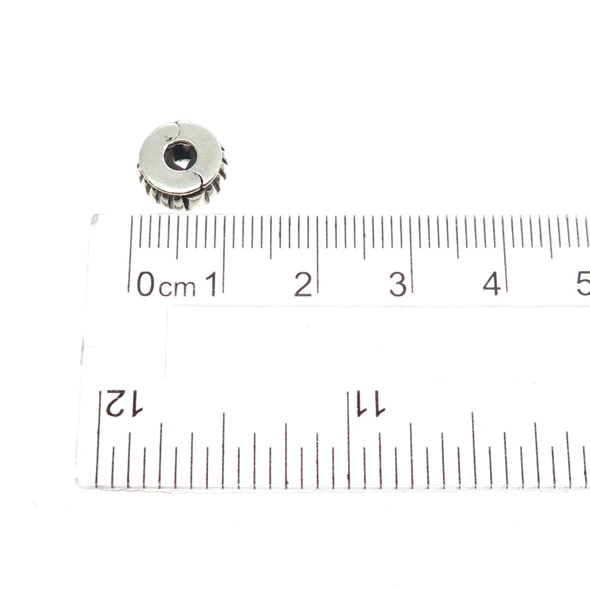 CHAMILIA 925 Sterling Silver Ribbed Clip Lock Charm