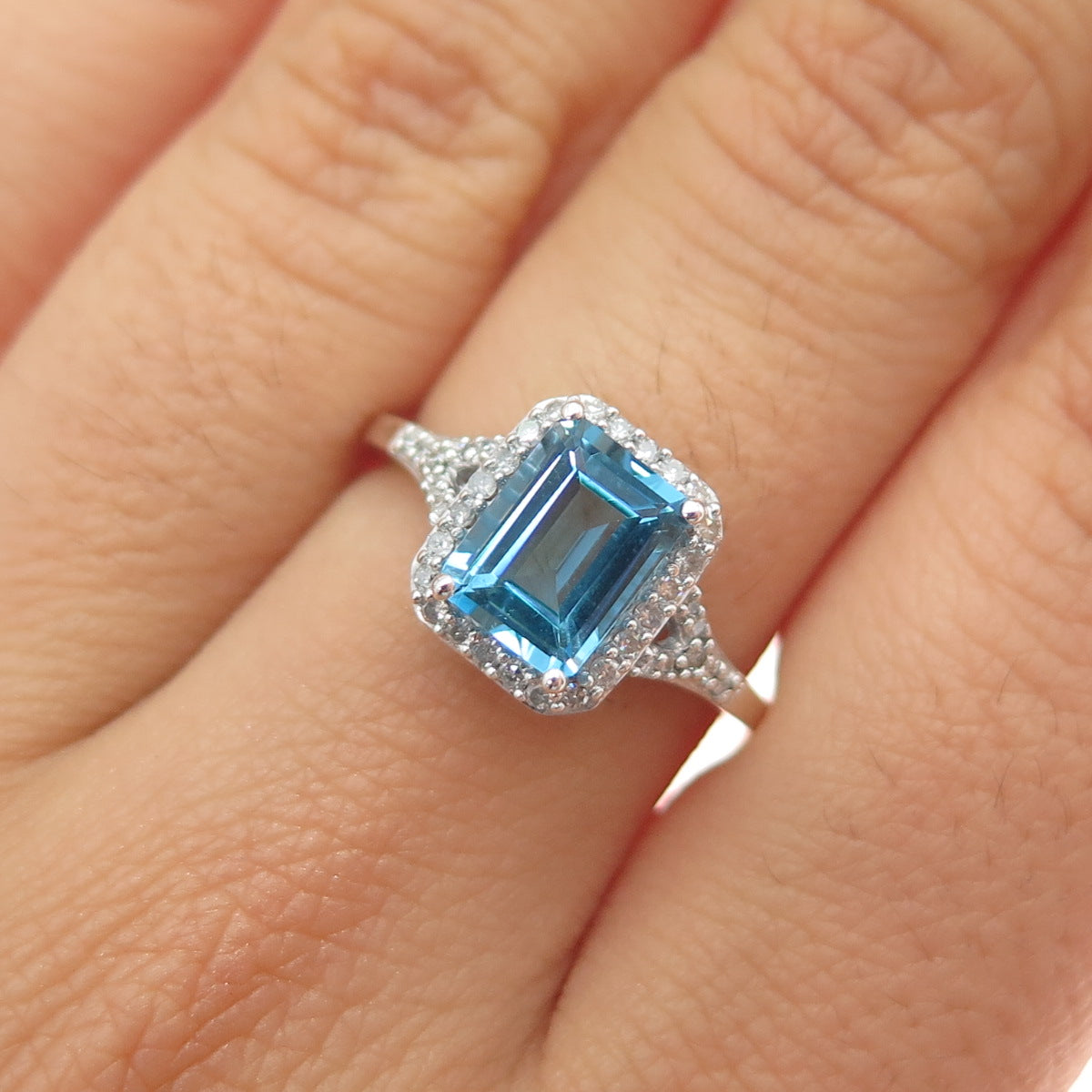 SAI 925 Sterling Silver Real Diamond & Blue Topaz Ring Size 7