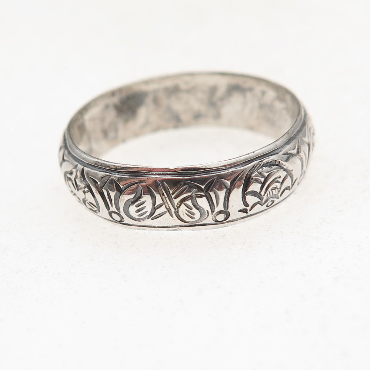 925 Sterling Silver Vintage Engraved Lotus Flower Oxidized Band Ring Size 9