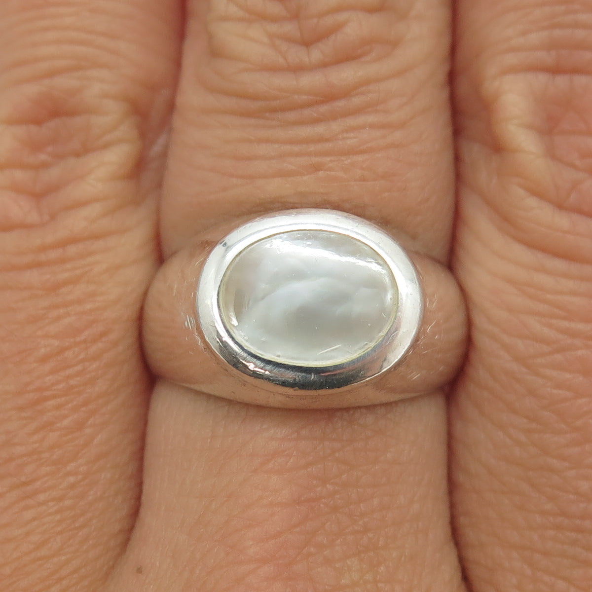 925 Sterling Silver Vintage Real Mother-of-Pearl Signet Ring Size 7.75