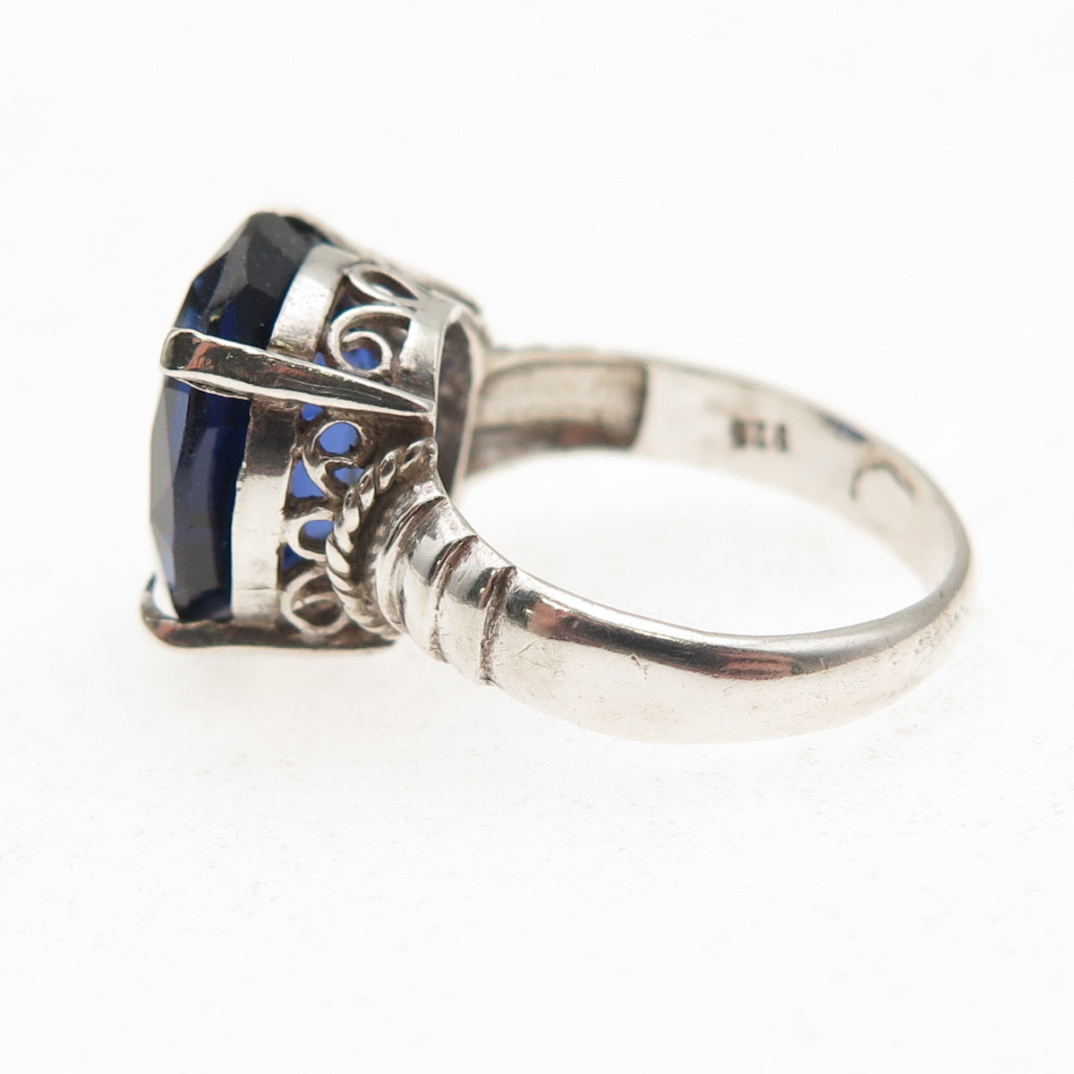 925 Sterling Silver Vintage Oval-Cut Lab-Created Sapphire Ring Size 4.75