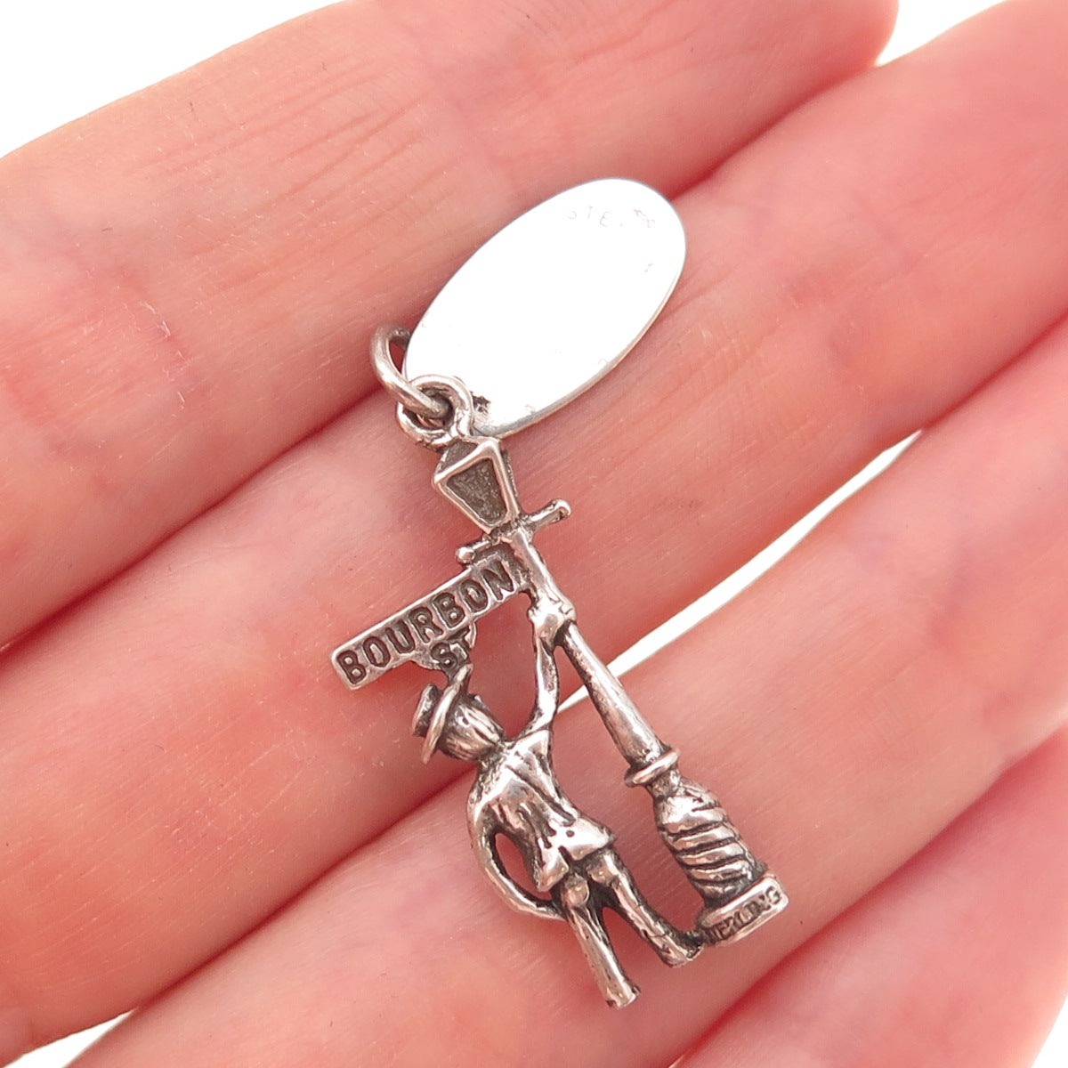 Maisels 925 Sterling Silver Vintage New Orleans Drunk at Lamppost Charm Pendant