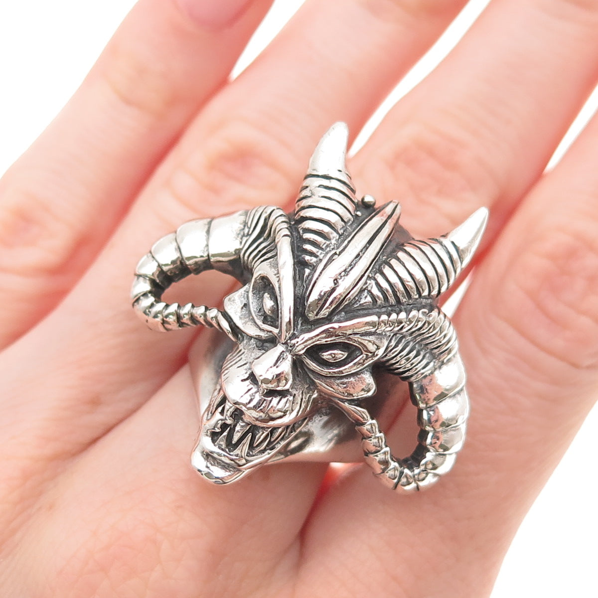 925 Sterling Silver Vintage Demon Skull Oxidized Adjustable Ring Size 9.5