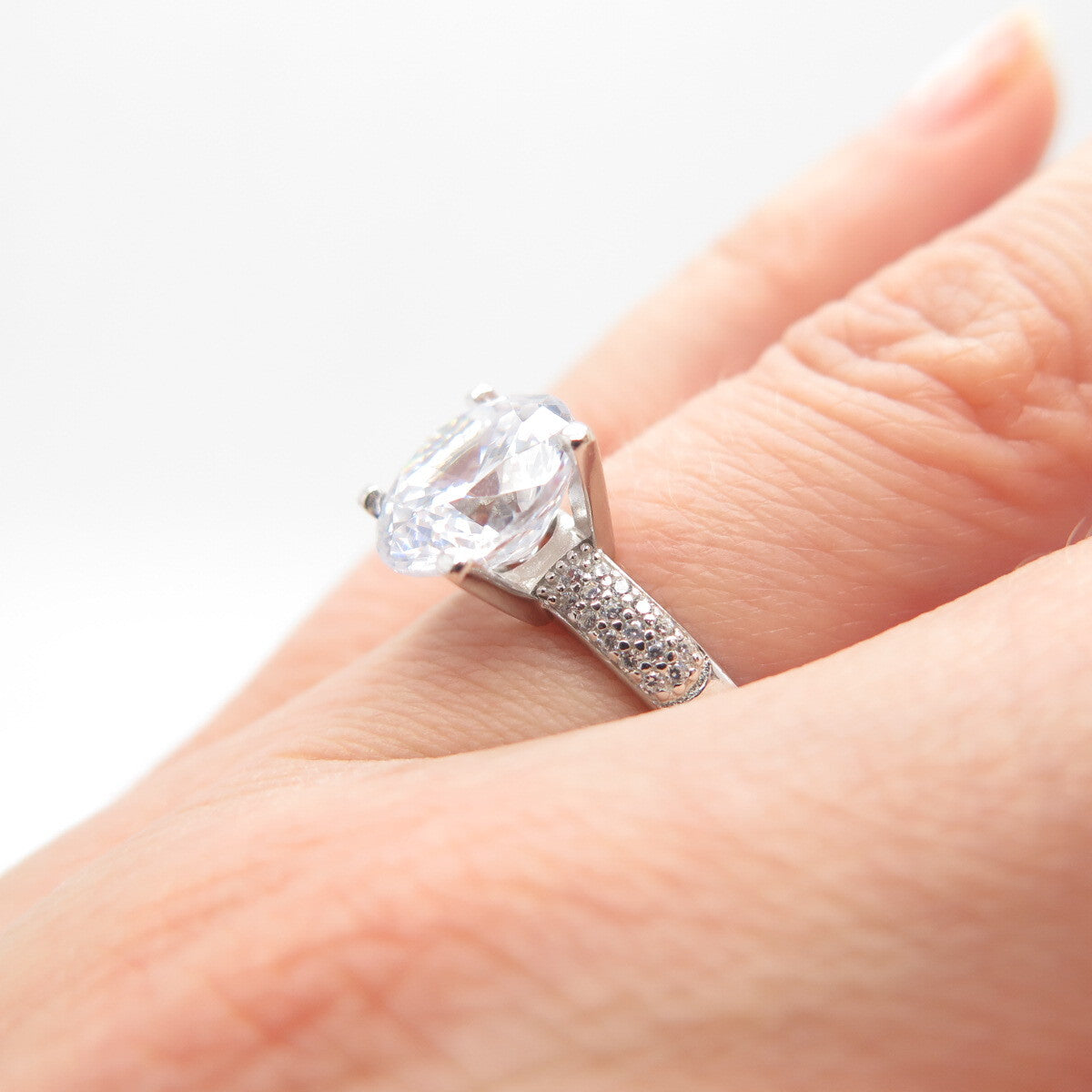 925 Sterling Silver Round Cut C Z Ring Size 7