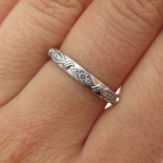 850 Silver Round-Cut Swarovski Crystal Stackable Band Ring Size 7