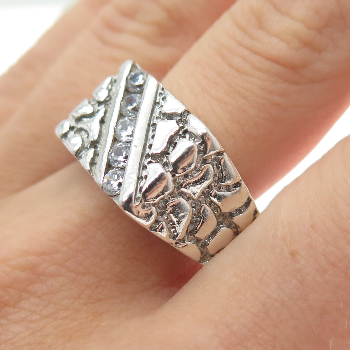 925 Sterling Silver Vintage Round-Cut C Z Dragon Skin Oxidized Ring Size 10.75