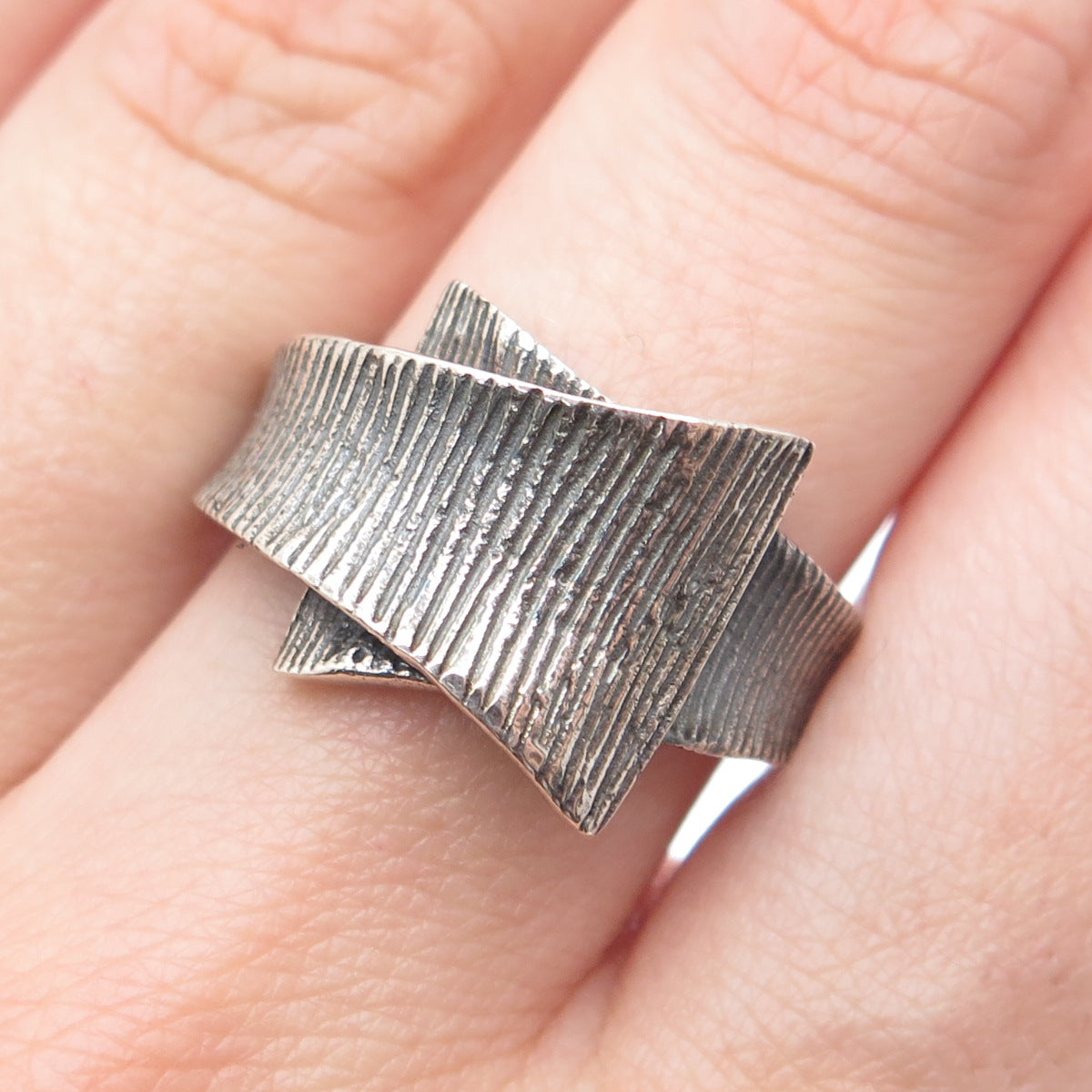 925 Sterling Silver Vintage Modernist Oxidized Ring Size 9.5