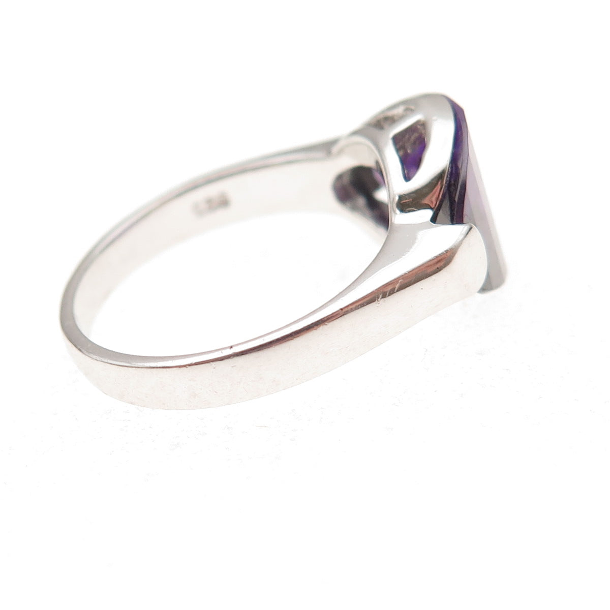 925 Sterling Silver Lavender C Z Ring Size 7