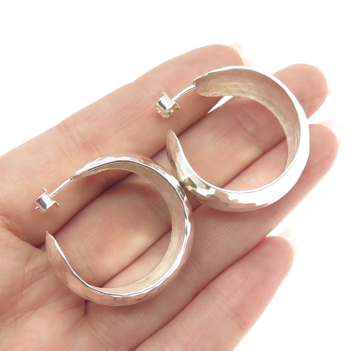 MILOR 925 Sterling Silver Vintage Italy Modernist Hammered Hoop Earrings