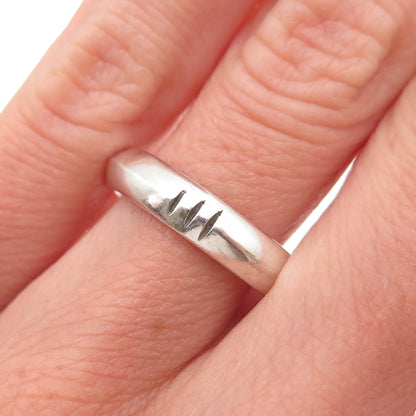 925 Sterling Silver Vintage Ribbed Oxidized Band Ring Size 5.75