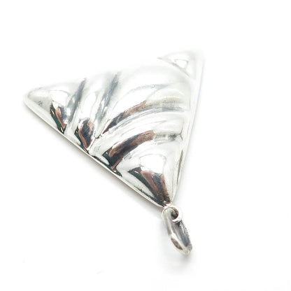 925 Sterling Silver Vintage Ribbed Triangle Pendant
