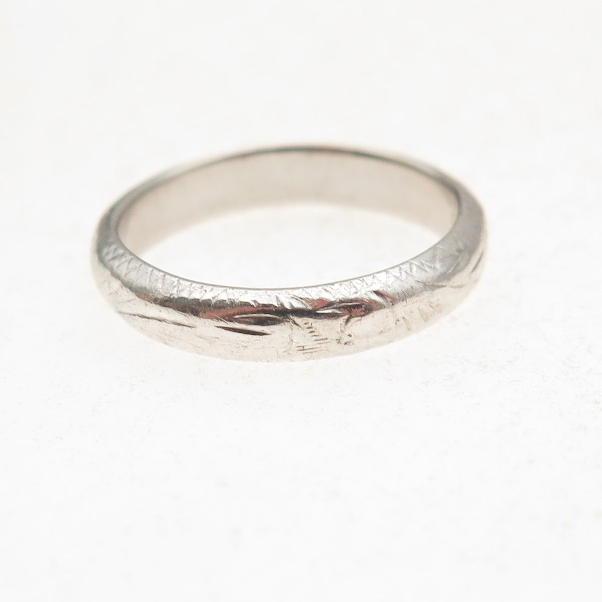 925 Sterling Silver Vintage Engraved Oxidized Band Ring Size 7.5
