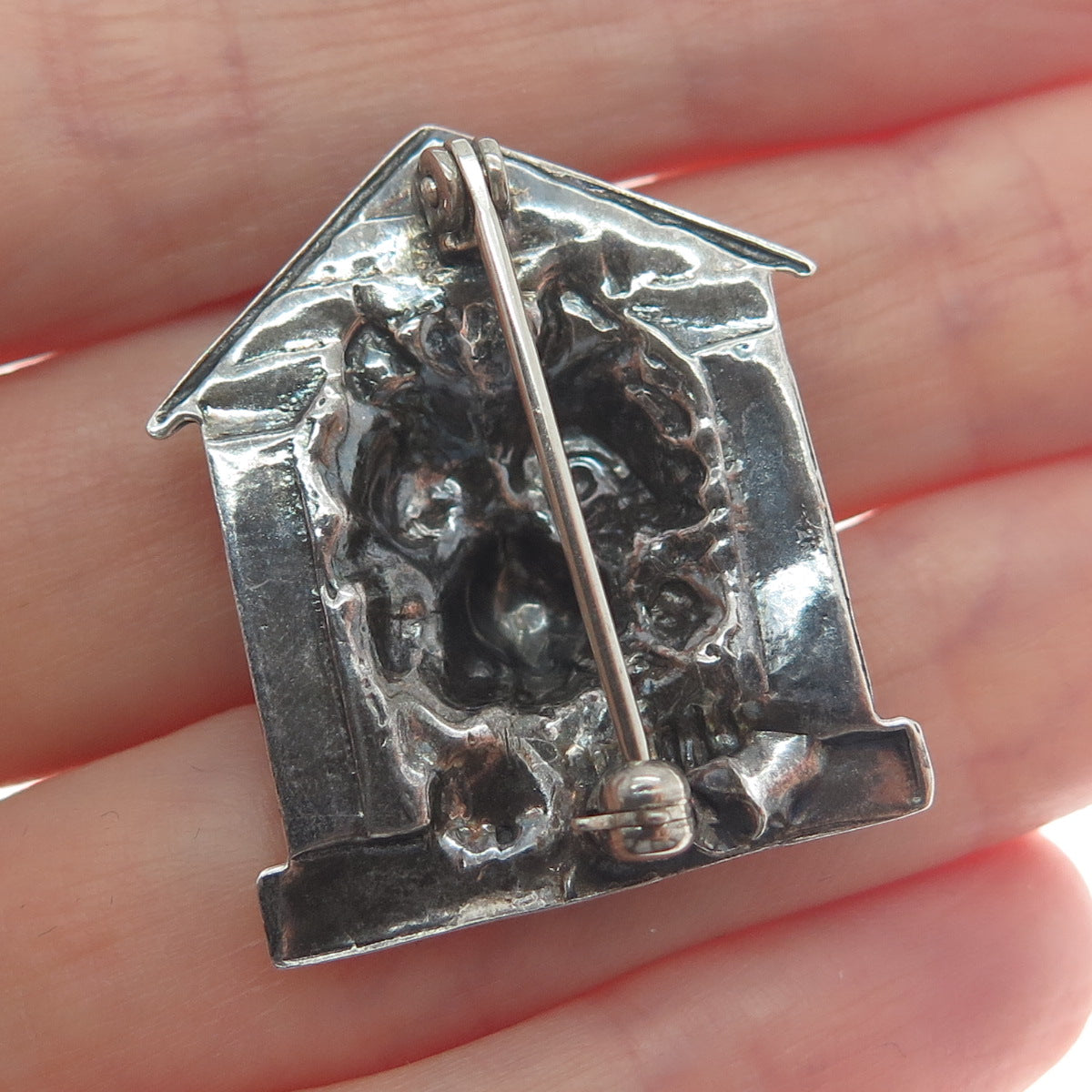 925 Sterling Silver Vintage Dog House Oxidized Pin Brooch