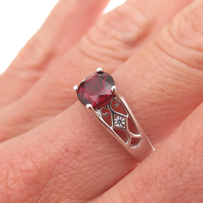 925 Sterling Silver Vintage Real Round-Cut Red Garnet & C Z Ring Size 7