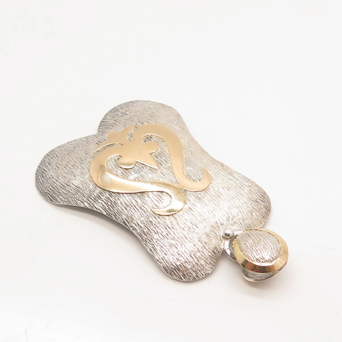 925 Sterling Silver / Gold Filled Vintage Fleur-de-Lis Textured Pendant