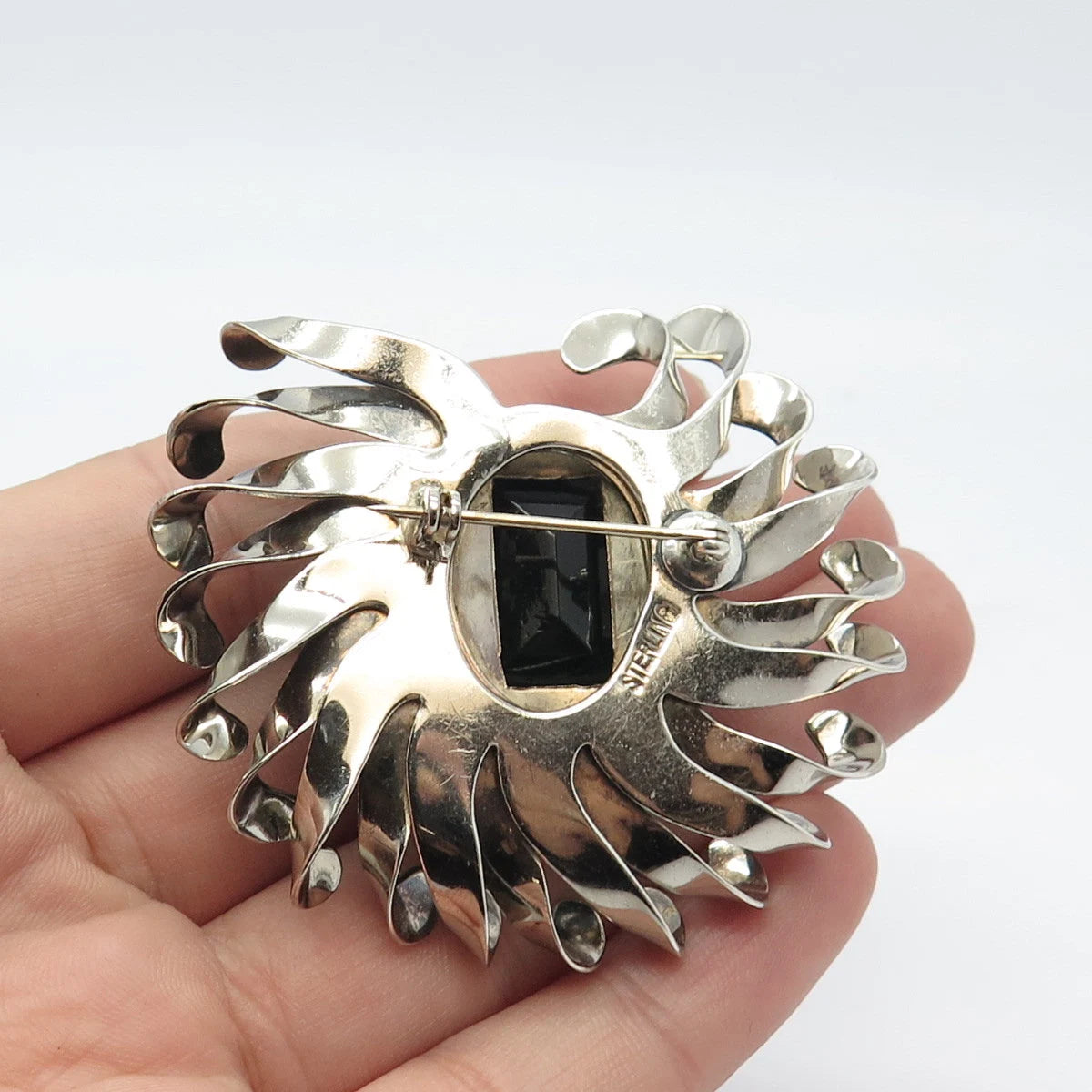 925 Sterling Silver Vintage Green Glass Modernist Pin Brooch