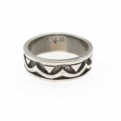 925 Sterling Silver Vintage Wavy Oxidized Band Ring Size 7