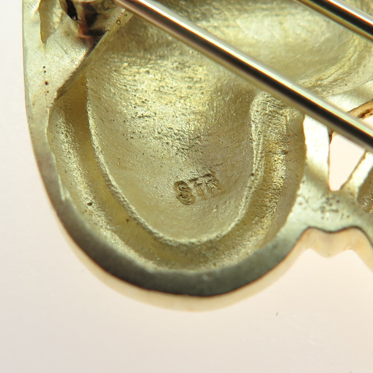 925 Sterling Silver Gold Plated Vintage Double Locked Heart Pin Brooch
