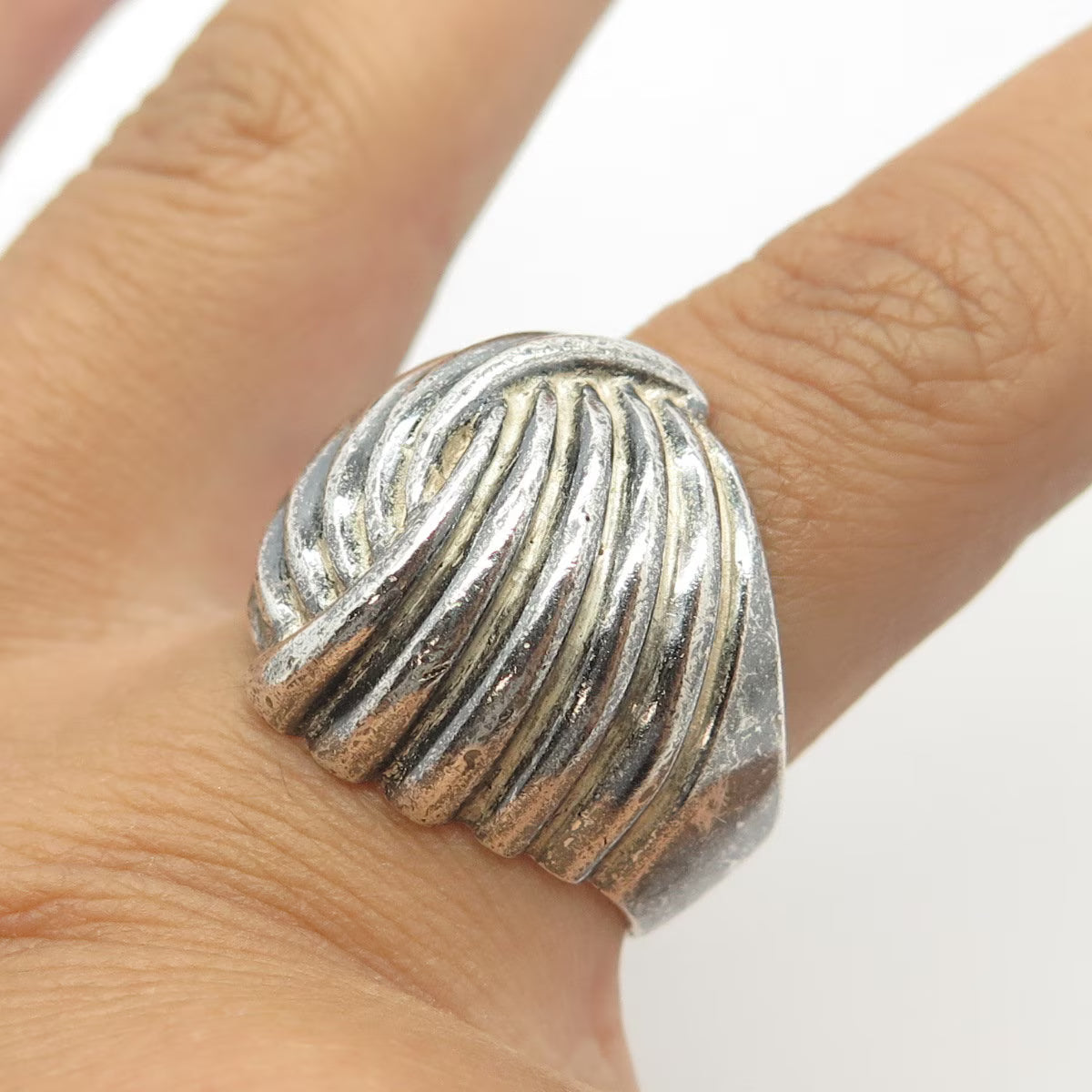 925 Sterling Silver Vintage Modernist Oxidized Twisted Ribbed Dome Ring Size 9