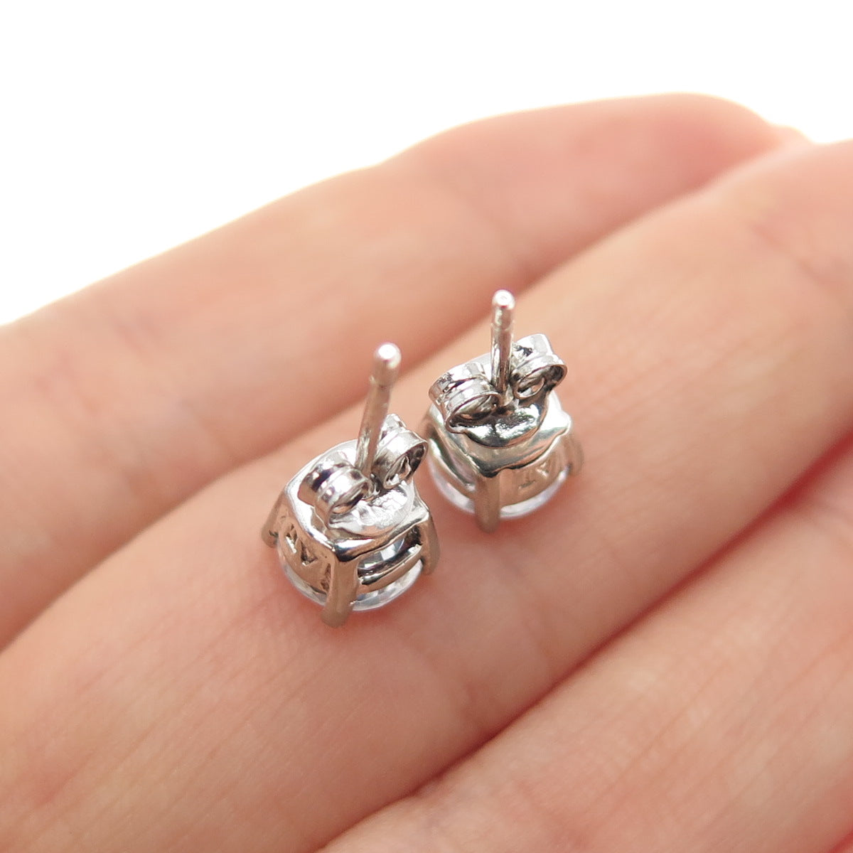 925 Sterling Silver Round-Cut C Z Stud Earrings