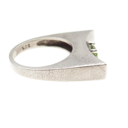 925 Sterling Silver Vintage Real Peridot Modernist Oxidized Ring Size 6