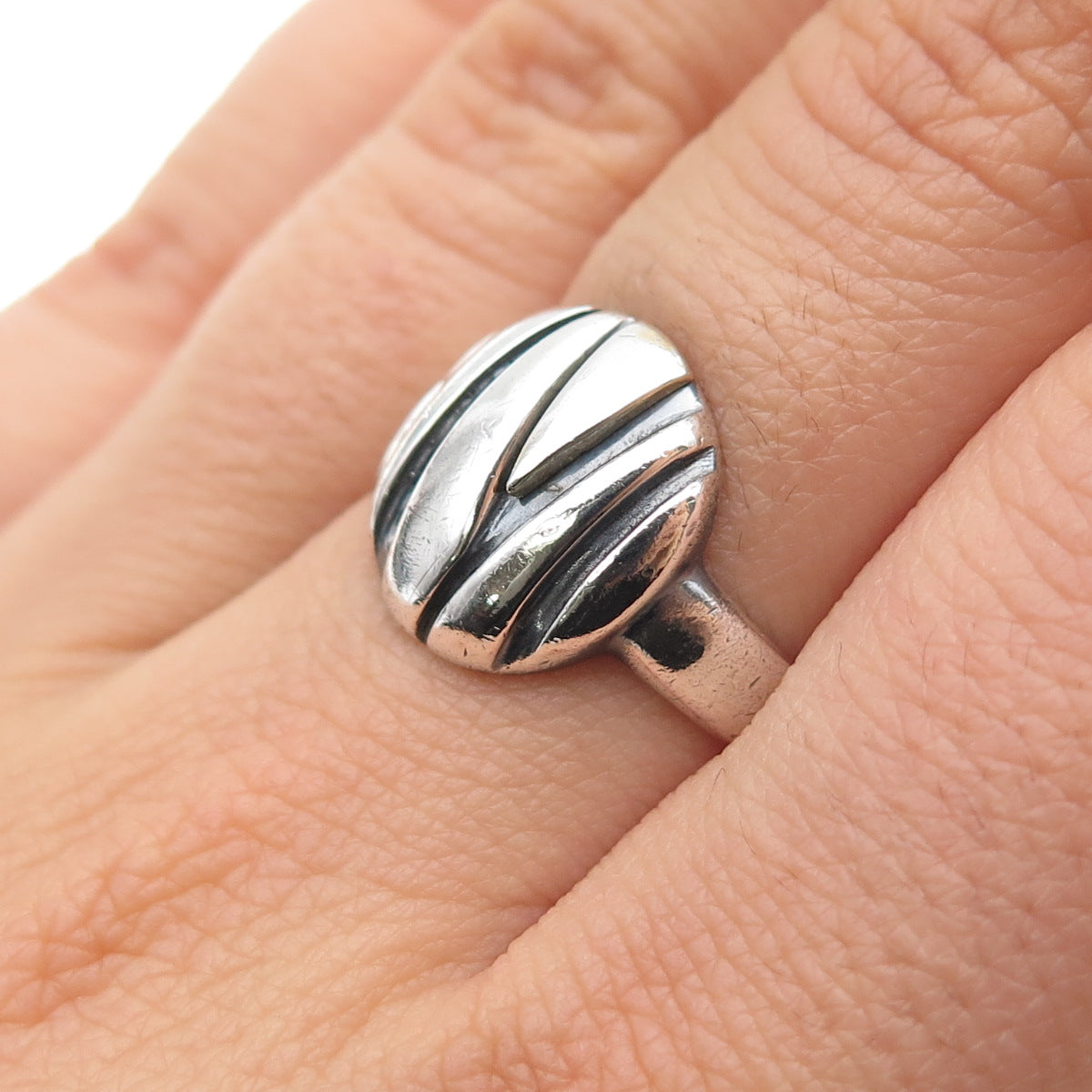 925 Sterling Silver Vintage Modernist Disc Oxidized Ring Size 6.25