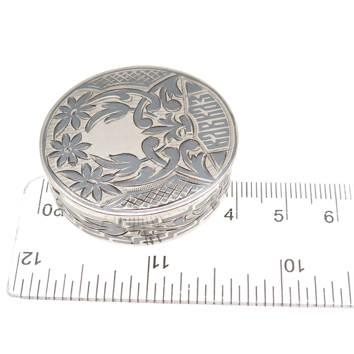 875 Silver Antique Art Deco Engraved Pill / Snuff Box