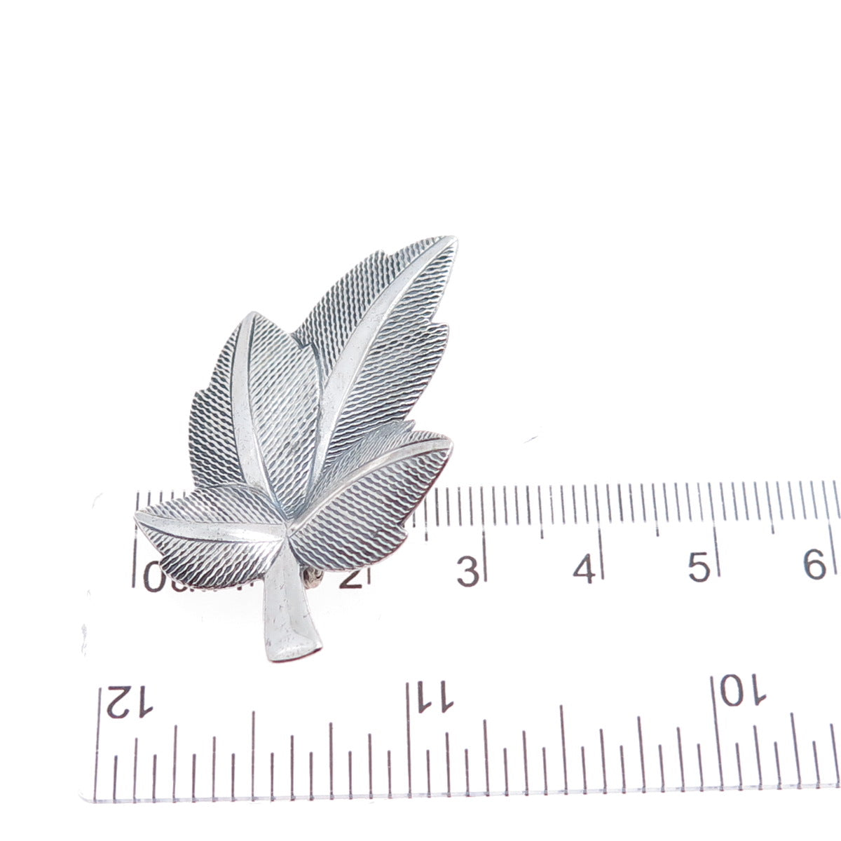 JEWELART 925 Sterling Silver Vintage Textured Floral Leaf Oxidized Pin Brooch