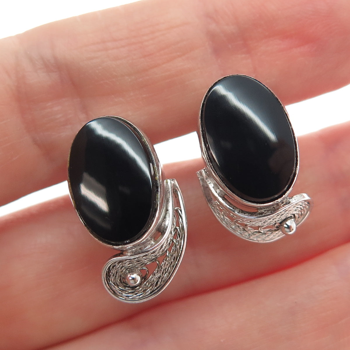 VAN DELL Sterling Silver Vintage Real Black Onyx Filigree Screw Back Earrings