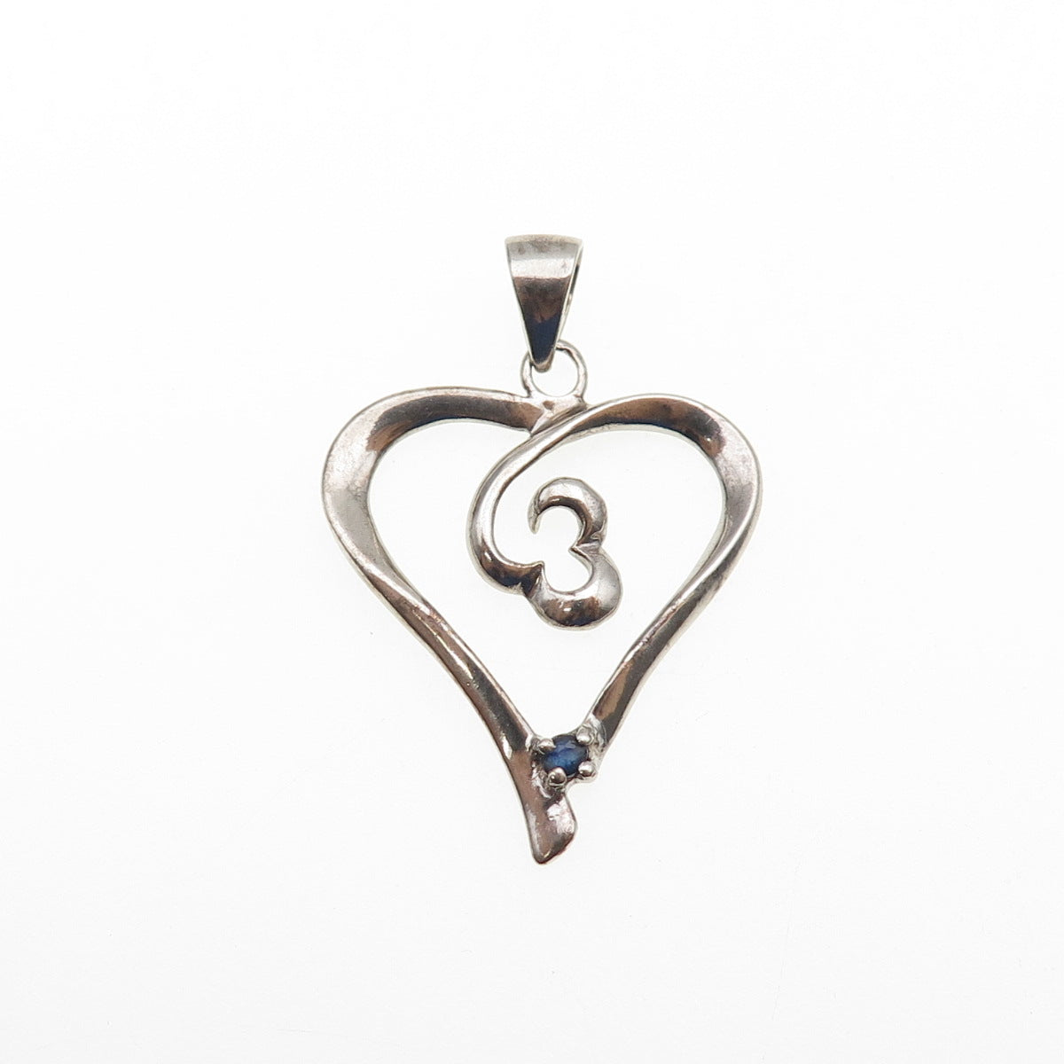 SONYA HOU Sterling Silver Vintage Real Round-Cut Sapphire Heart Charm Pendant