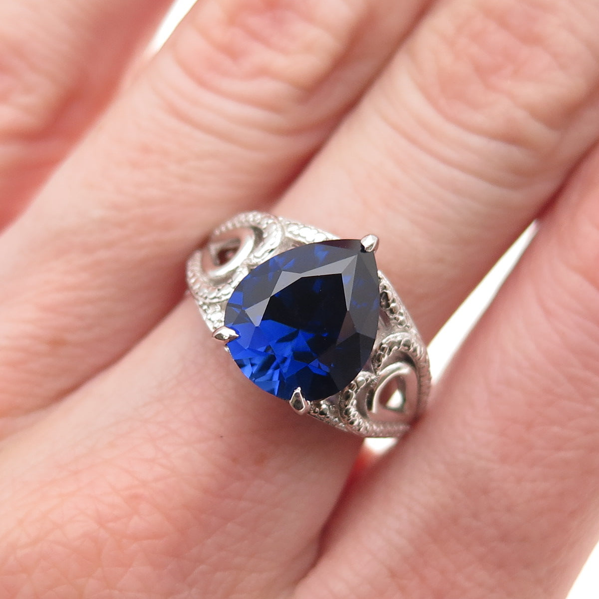 925 Sterling Silver Pear-Cut Lab-Created Sapphire Heart Ring Size 7