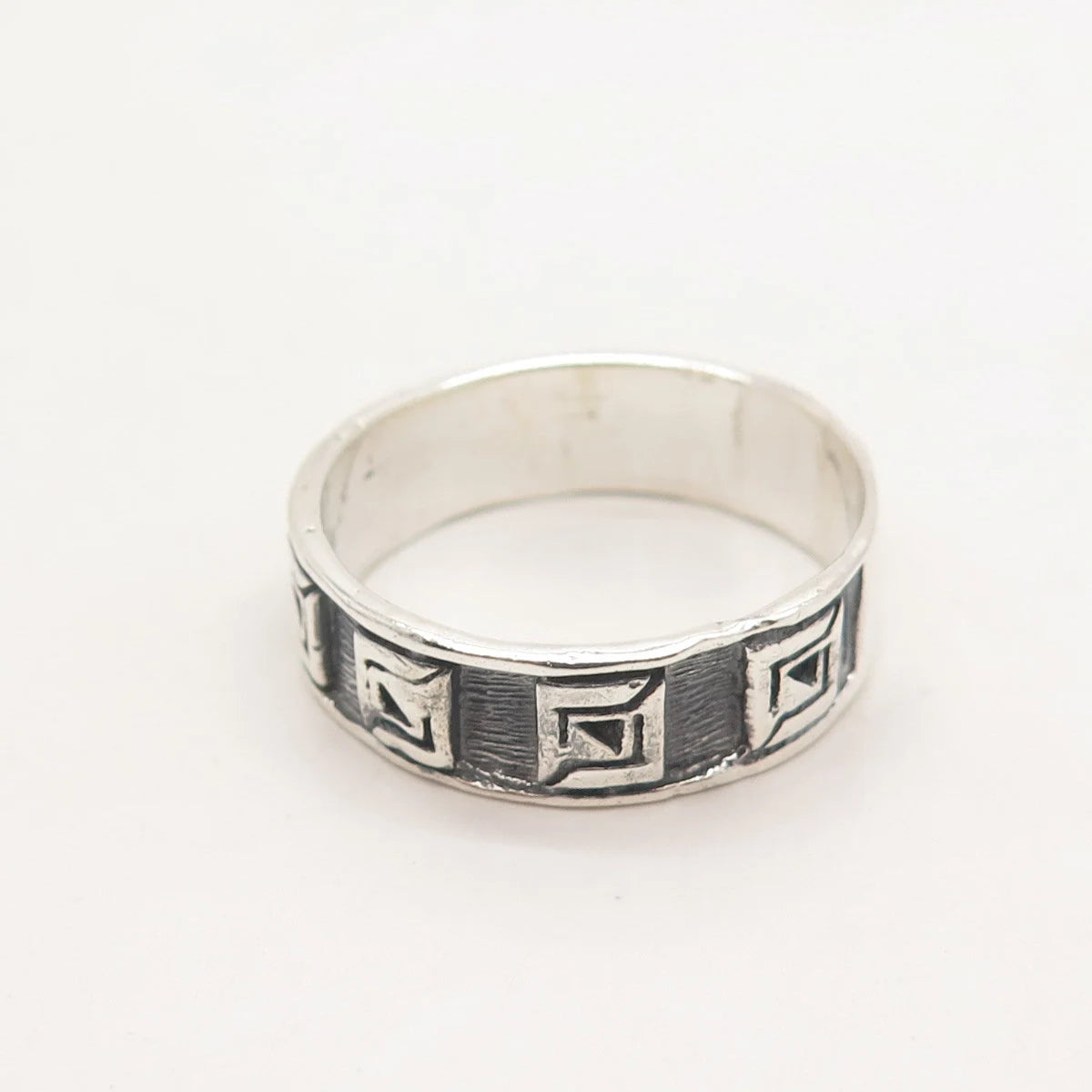 925 Sterling Silver Vintage Modernist Band Ring Size 13.75