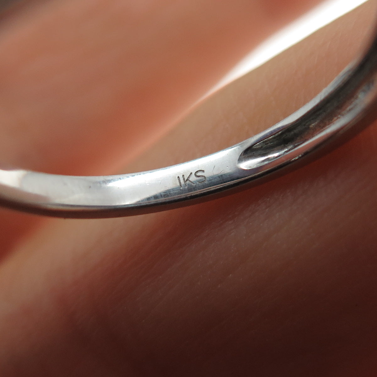 850 Silver Round-Cut Swarovski Crystal Stackable Band Ring Size 7