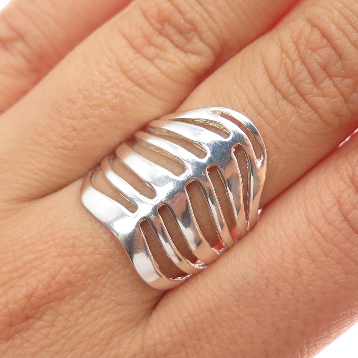 925 Sterling Silver Vintage Modernist Spine Link Ring Size 8