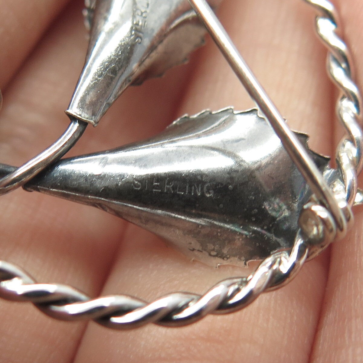 925 Sterling Silver Vintage Lily Floral Pin Brooch