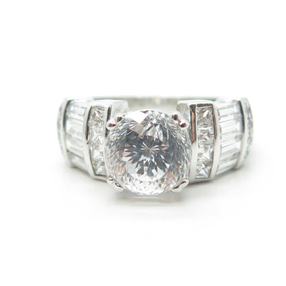 925 Sterling Silver Round-Cut C Z Engagement Ring Size 9