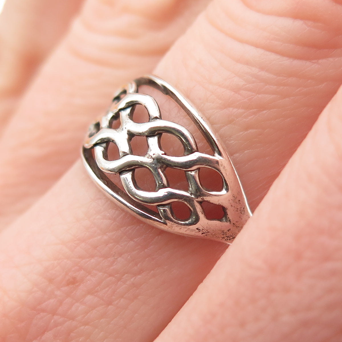 925 Sterling Silver Vintage Woven Oxidized Ring Size 6