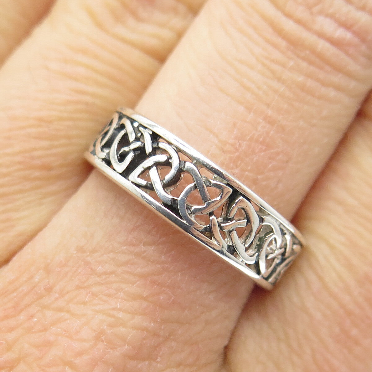 925 Sterling Silver Vintage Celtic Knot Oxidized Band Ring Size 9.25