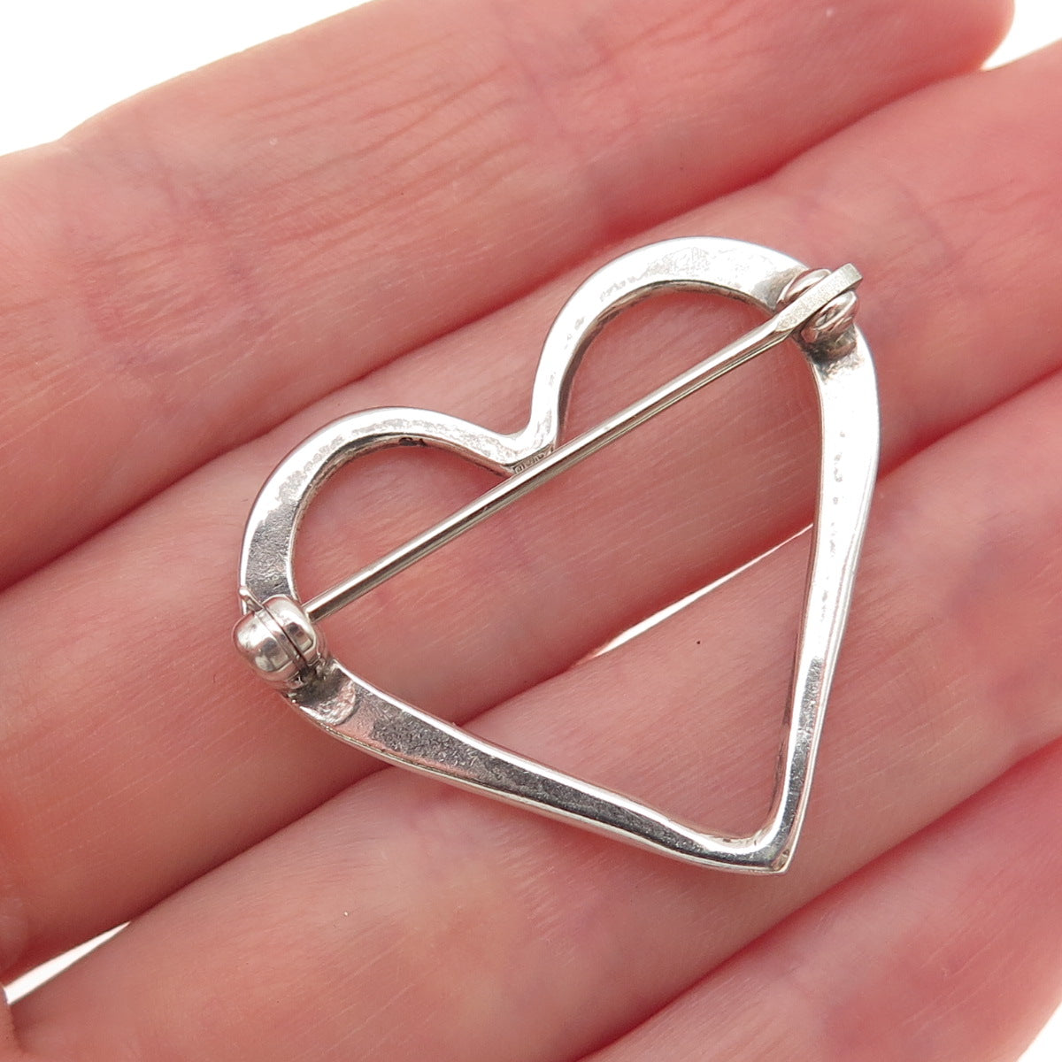 925 Sterling Silver Vintage Open Heart Pin Brooch