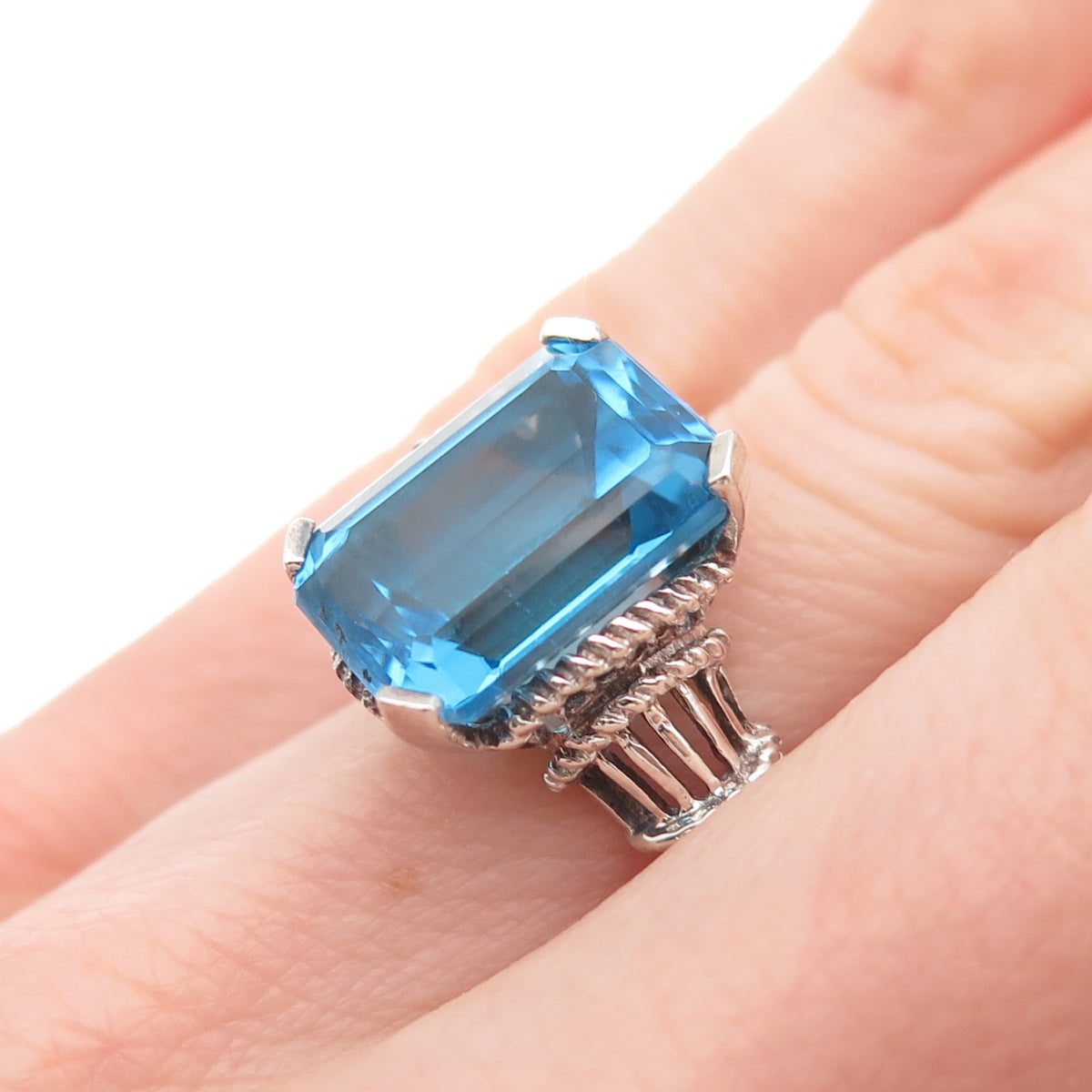 CHATEAU D'ARGENT Sterling Silver Vintage Real Emerald-Cut Blue Topaz Ring Size 6