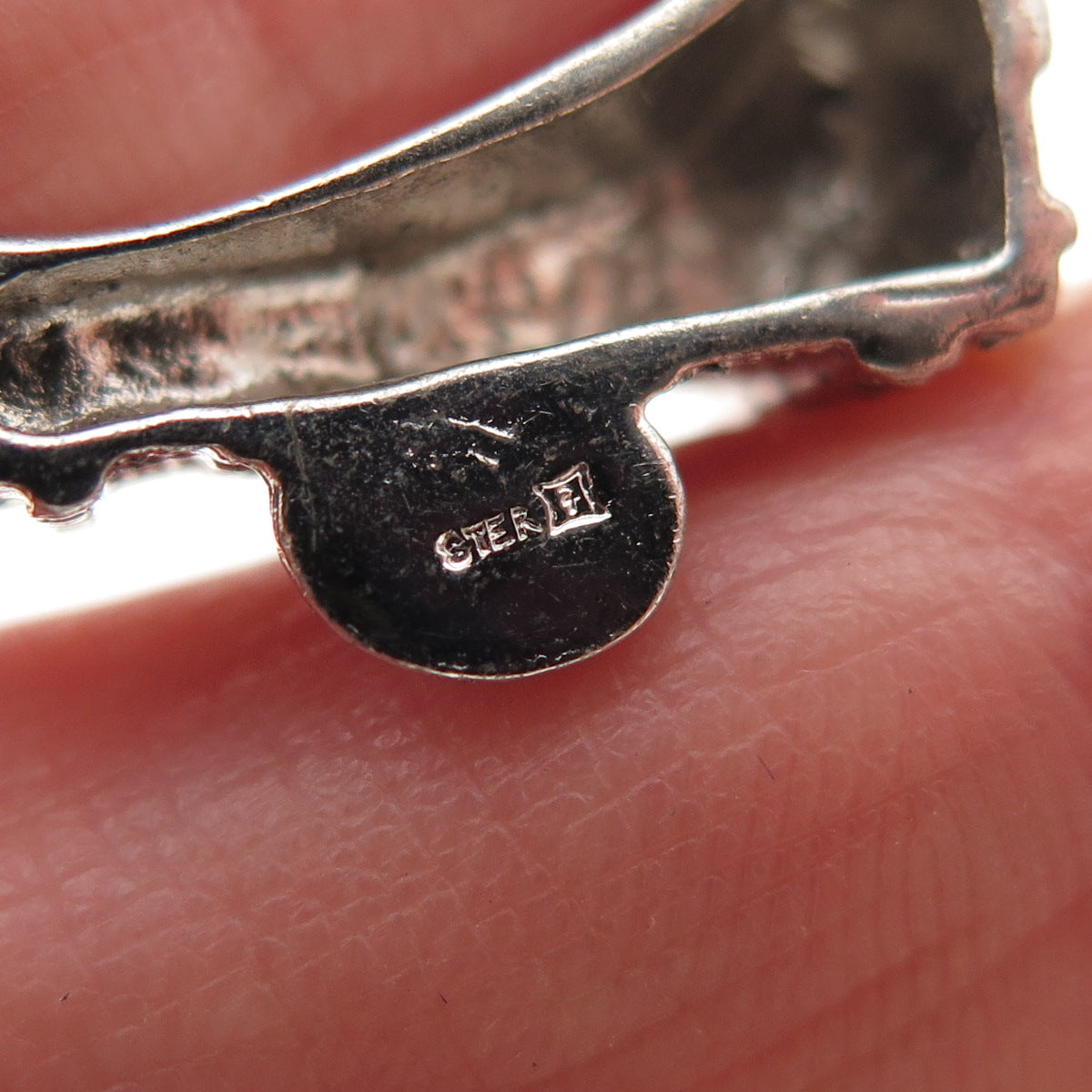 925 Sterling Vintage Parliament of the Province of Canada Mini Charm Pendant