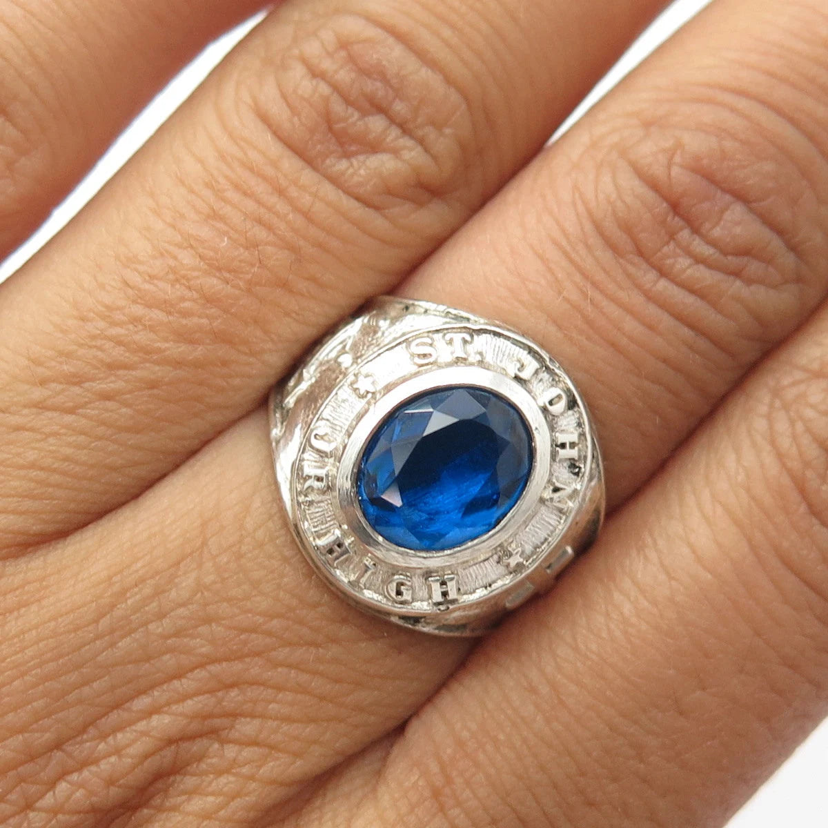 925 Sterling Silver Vintage 1972 Blue Glass "St. John" School Ring Size 6.5