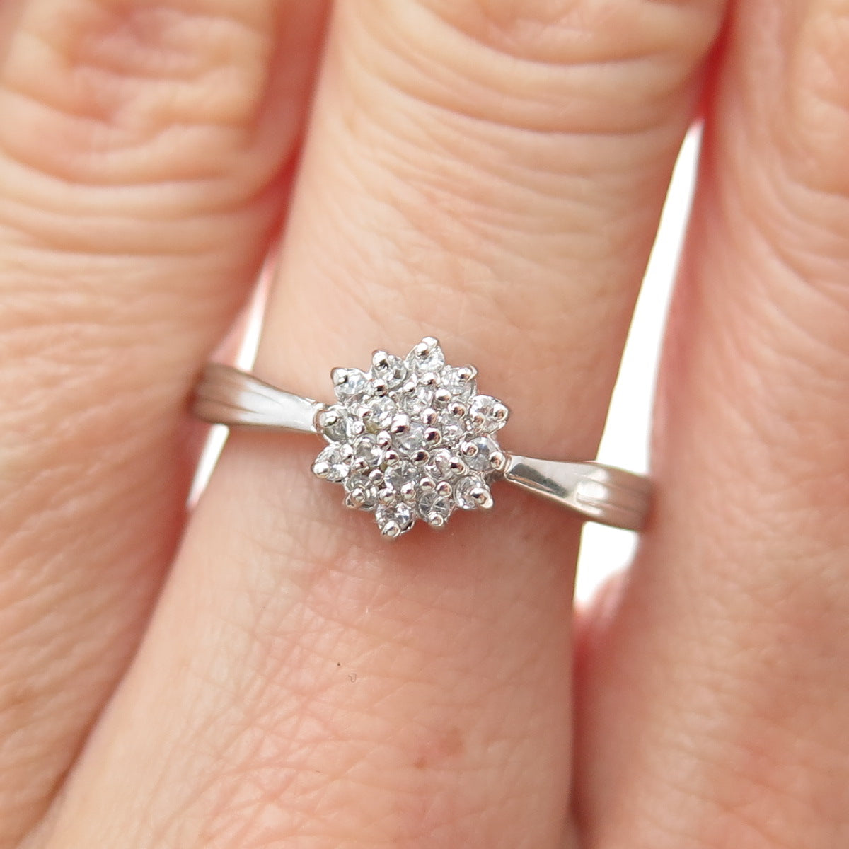 925 Sterling Silver Round-Cut C Z Flower Promise Ring Size 6.25