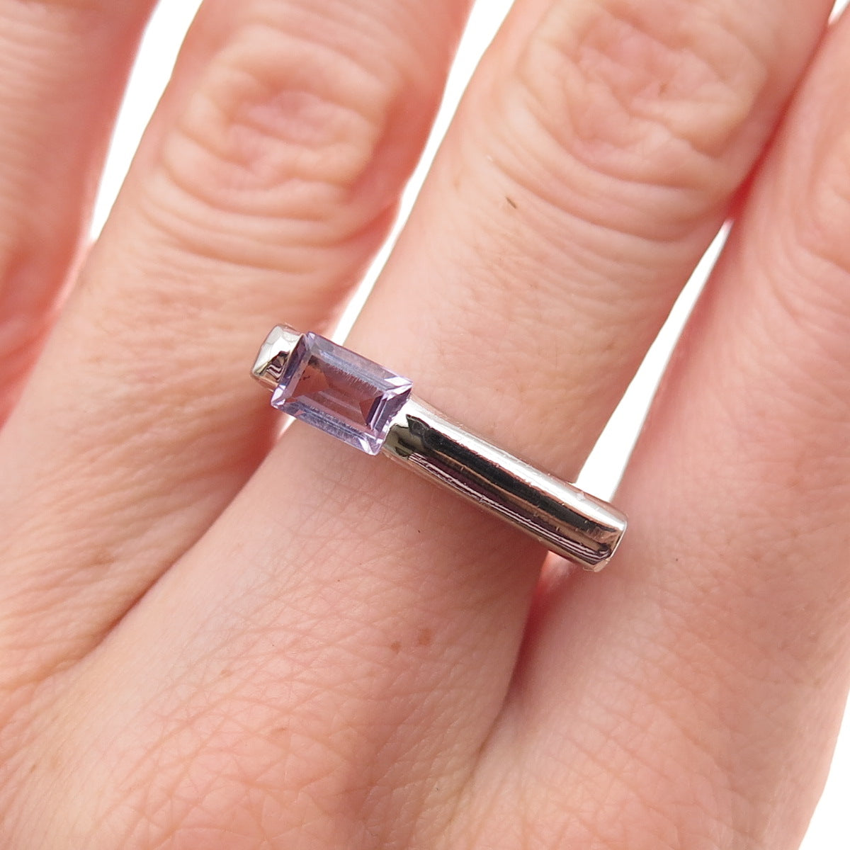 925 Sterling Silver Vintage Real Emerald-Cut Amethyst Modernist Ring Size 6.75