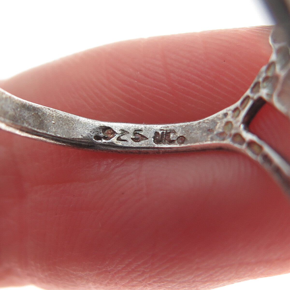 925 Sterling Silver Vintage Diamond-Cut Flower Oxidized Ring Size 6.75