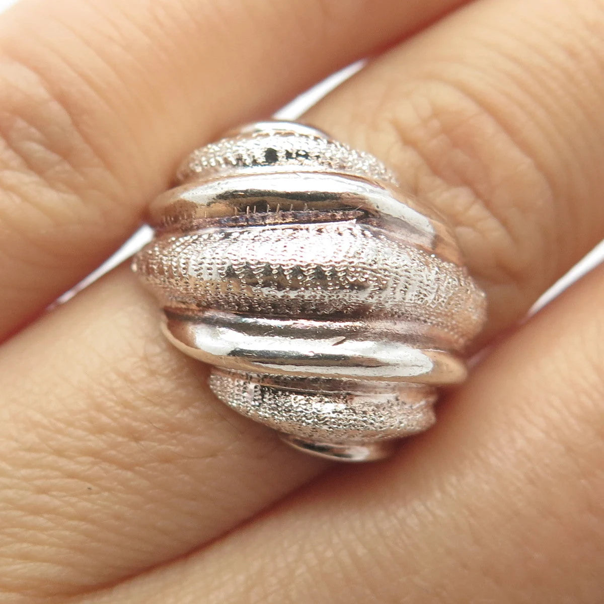 925 Sterling Silver Vintage Dotted Ribbed Wide Ring Size 7