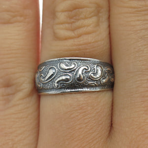925 Sterling Silver Vintage European Bean Pattern Oxidized Ring Size 7