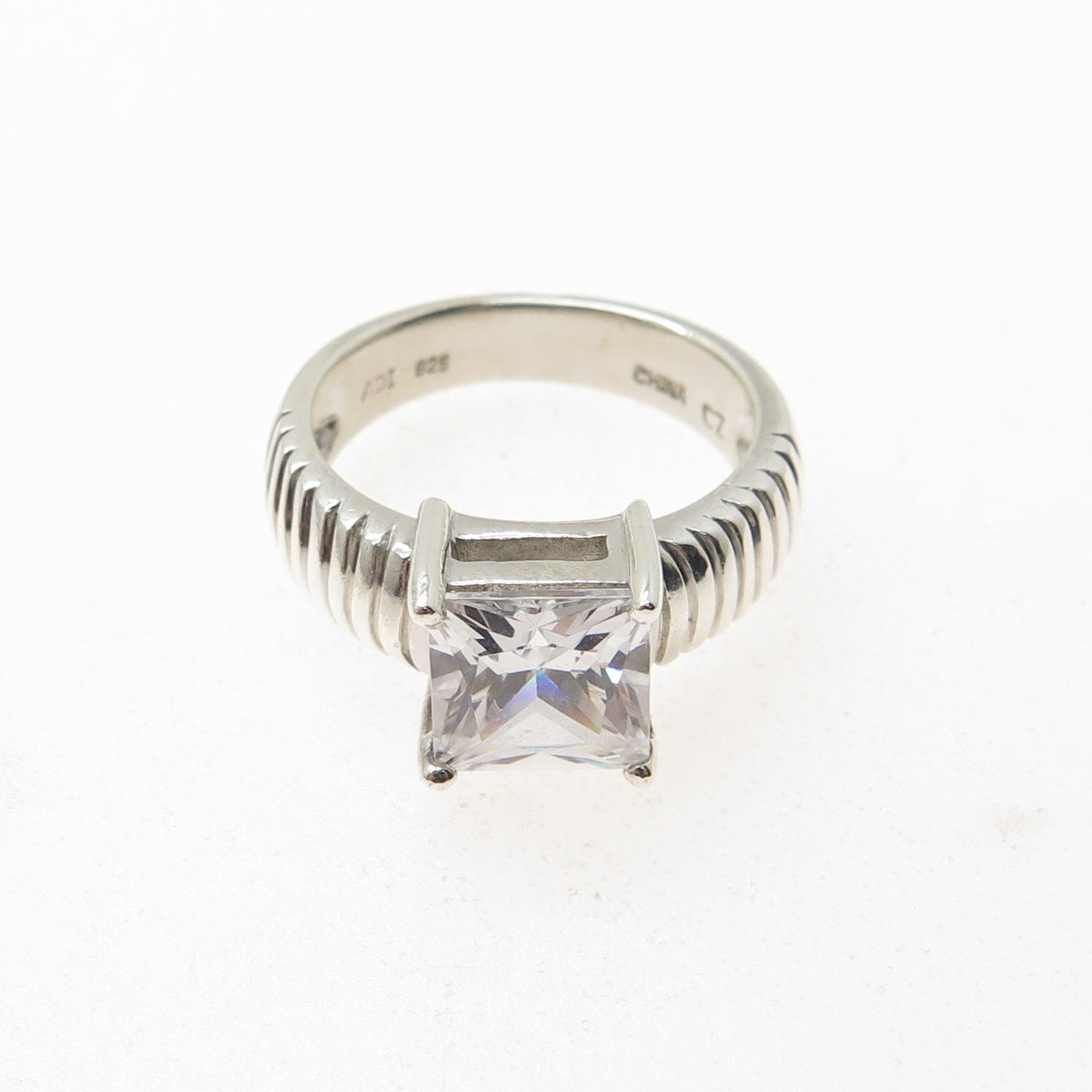 925 Sterling Silver Vintage Princess-Cut C Z Ribbed Ring Size 7.25