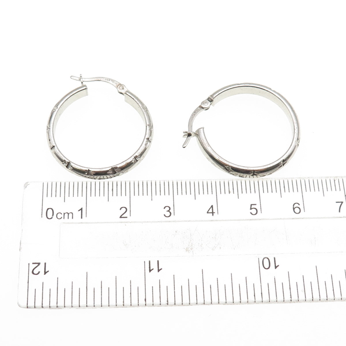 925 Sterling Silver Diamond-Cut Hoop Earrings