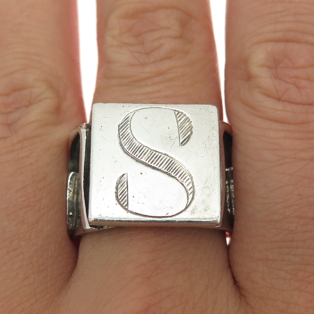 925 Sterling Silver Vintage Engraved Letter "S" Adjustable Ring Size 10